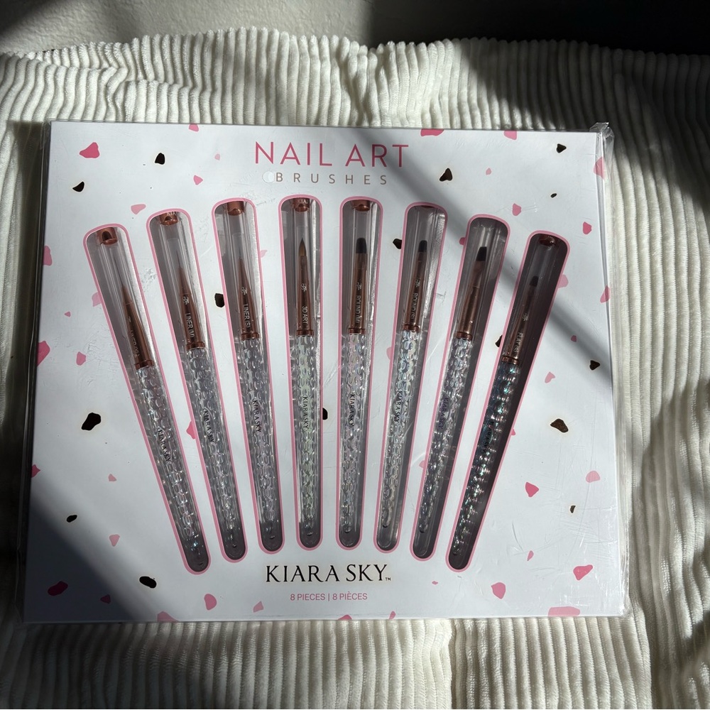 Kiara Pink Nail Art Brushes Set